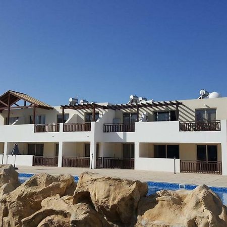 D202 Vanessa Apartments, Пея Екстериор снимка