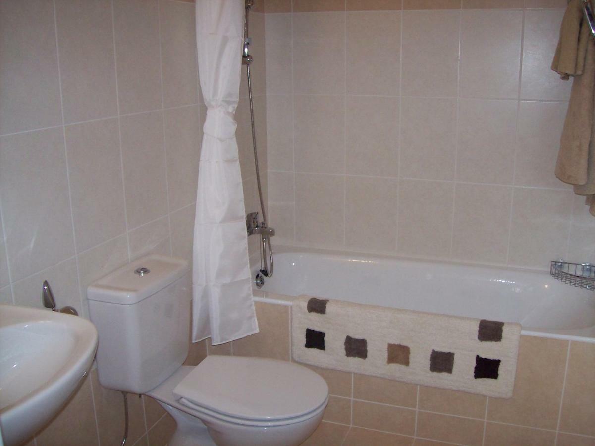 D202 Vanessa Apartments, Пея Екстериор снимка